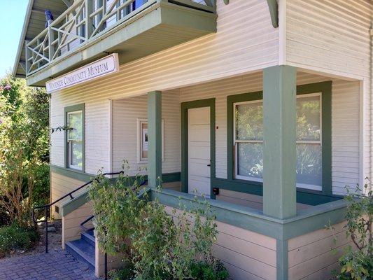 Woodside Community Museum