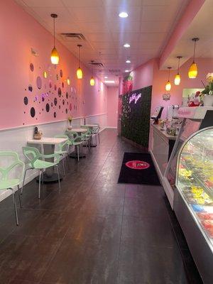 The place is so clean, really good drinks and friendly staff