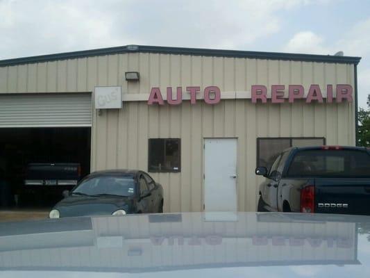 Taxiarchou Gus Auto Repair