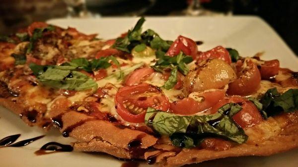 Margherita Flatbread Pizza