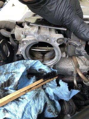 Wish I could show you the inside of this thing which I was able to see with my flashlight