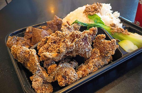 Lee’s Kitchen Noodle & Rice U Dub