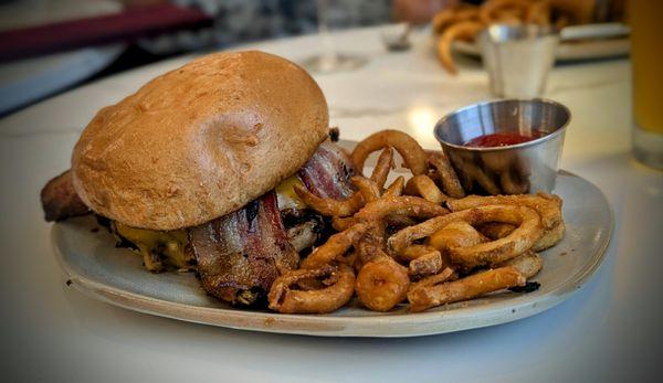 Lovelorn Lounge Pool Bar