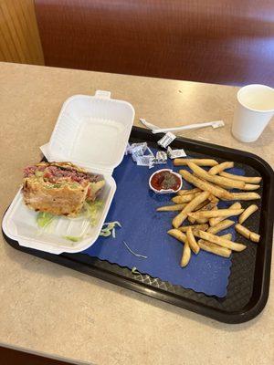 Walt's Roast Beef - Pawtucket