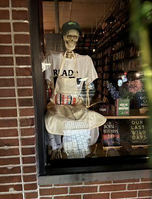 The window skeleton at Print that scared my kid.