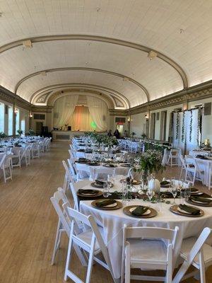 October 2022 wedding tables using Romy's Rentals items.