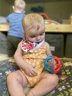 Show and tell with my infant daughter