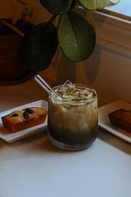 Hojicha Maple Latte and Tea Cakes at Plantoem Café in Kaimuki Honolulu Hawaii