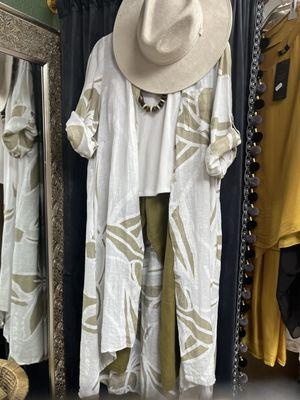 Luxurious Linen and straw hat
