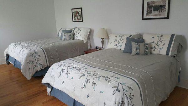 Gulf Stream #10 bedroom.