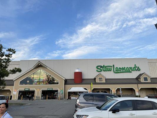 Stew Leonard’s - Paramus Park Mall