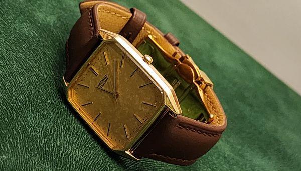 Seiko mens wristwatch 7431-5040. Looks stunning with this new crystal! Thank you TTT! Lifesaver.