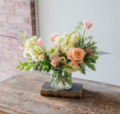 our signature collection with seasonal palette -each week unique