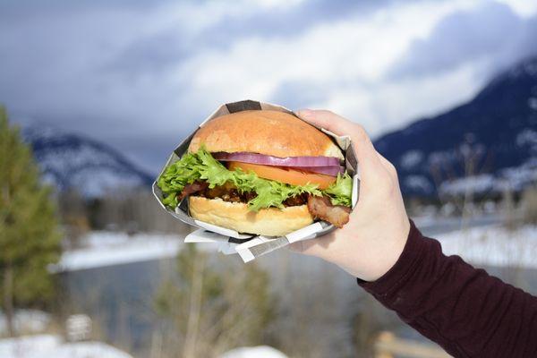 The delicious MudMan Burger!