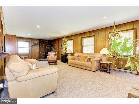 Kathy Hullings-Weichert Realtors