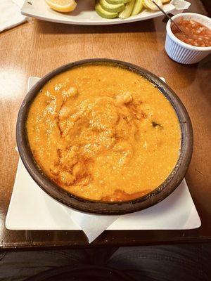 La Roja de Todos Restaurant & Bakery