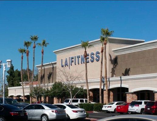 AA Cleanup & Lawn Maintenance