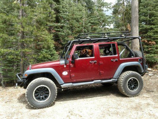 Mooses Mountain Jeep Shop