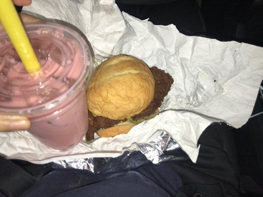 Blueberry Dream & Spicy Chicken Sandwich