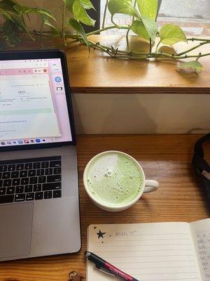 matcha latte with almond milk