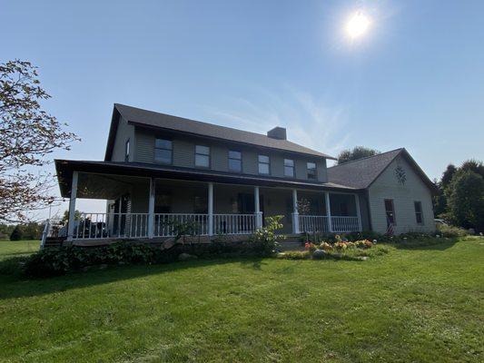 Newley painter front and side porch!
Paint 4 Less in Fenton MI