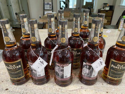 Little Mo Wine & Spirits