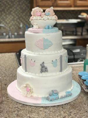 Baby shower cake!