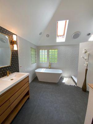 Beautiful bathroom after water damage