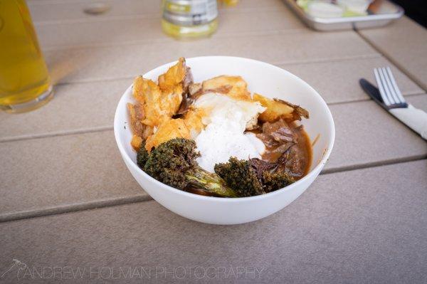 Elk bowl: amazing broccoli, tiny portions, mediocre food, high prices