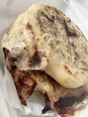 Pupusas de frijol con queso