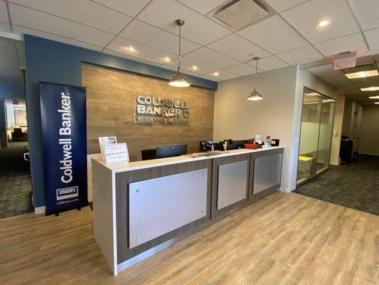 Deniz Senyurt - Coldwell Banker Commercial