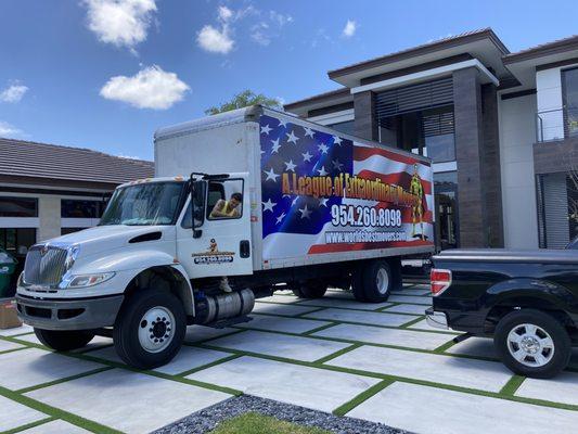 FL. finest movers moving FL. finest homes.