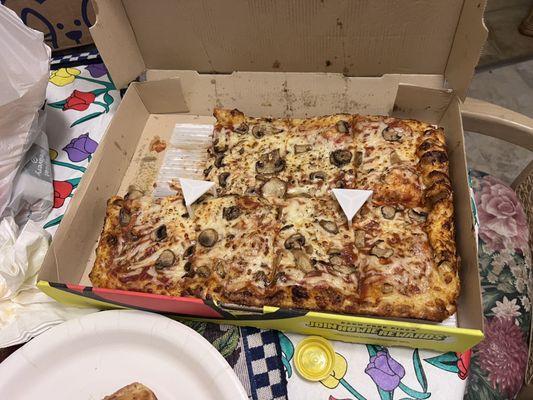 Hungry Howie's Pizza