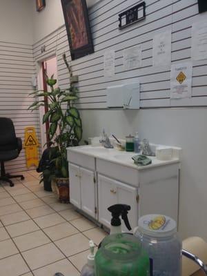 Wash area for your hands.