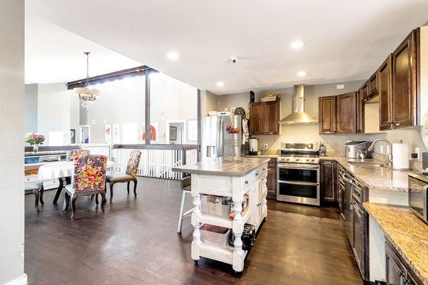 Gardens Care Senior Living - Majestic View