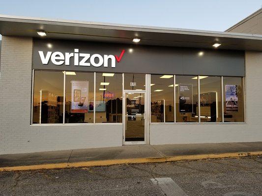 Metro by T-Mobile Authorized Retailer