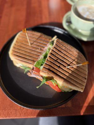 Roast beef panini