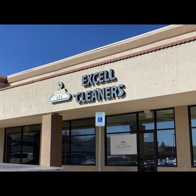 Channel letter signs