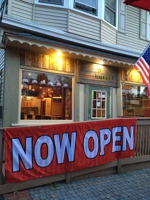 Now open in Hopewell; Otto Burger