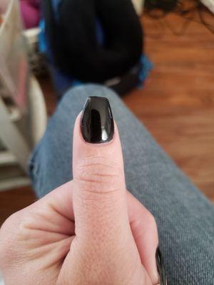 Uneven diagonally filed nails, slant to the right