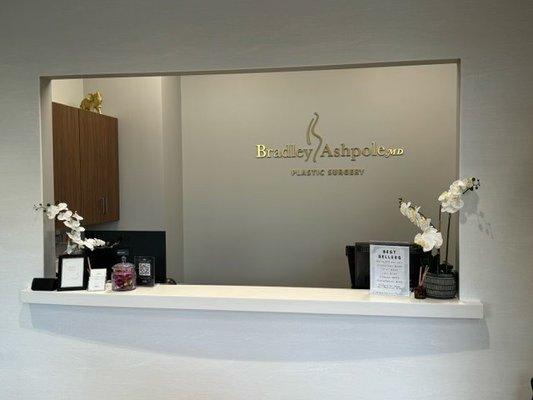 Bradley Ashpole MD Board Certified Plastic and Reconstructive Surgeon - face body veins medspa