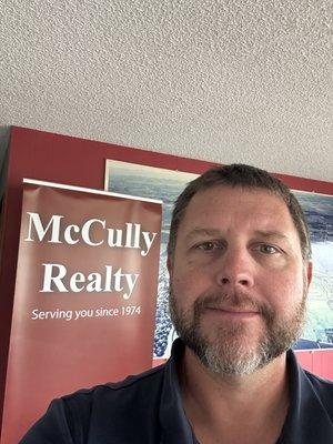 McCully Realty