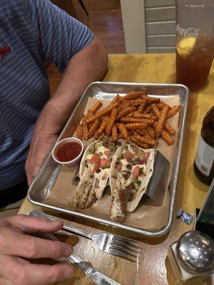 Fish tacos! Very good