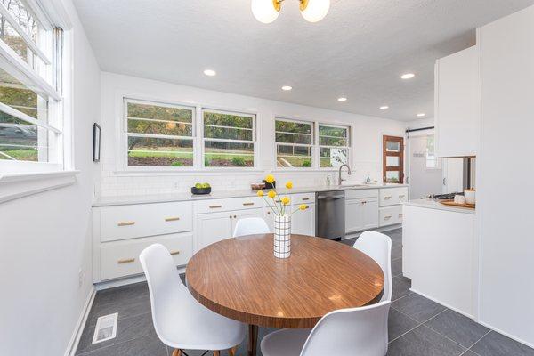 Beverly Stermer - eXp Realty