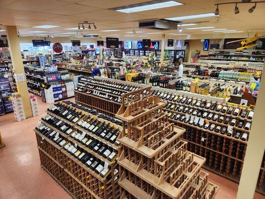 Bear Valley Wine & Spirits