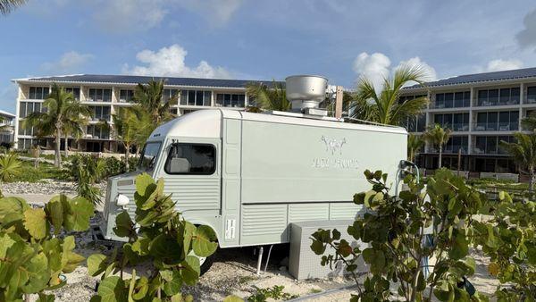 Food Truck near poolside