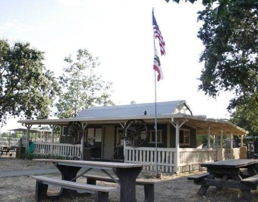 Shadow Glen Family Stables