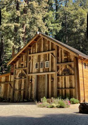 Waterfall Lodge And Retreat