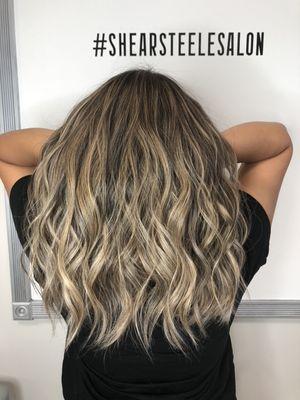 Light blonde balayage ombré