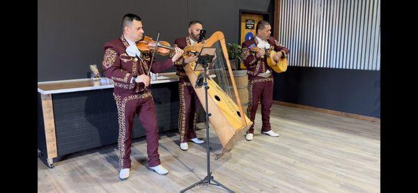 Mariachi Trio Generacion de Sacramento